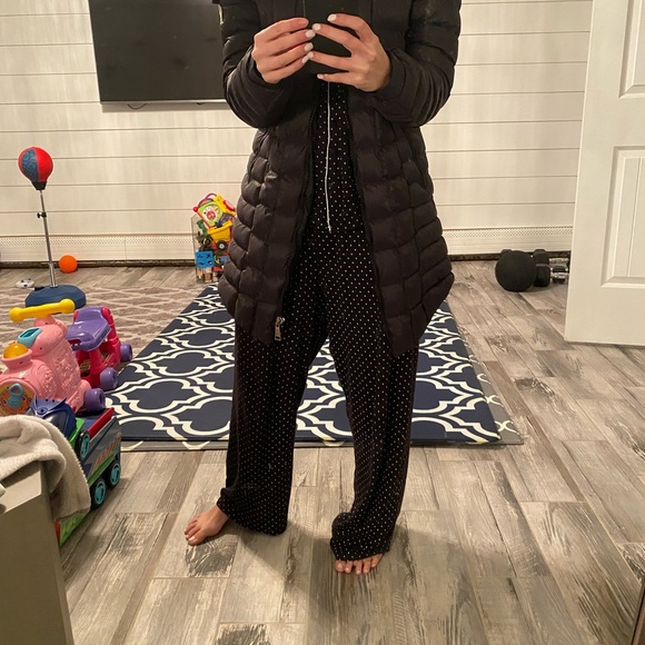 Moncler black puff jacket. Original - Picture 7 of 7